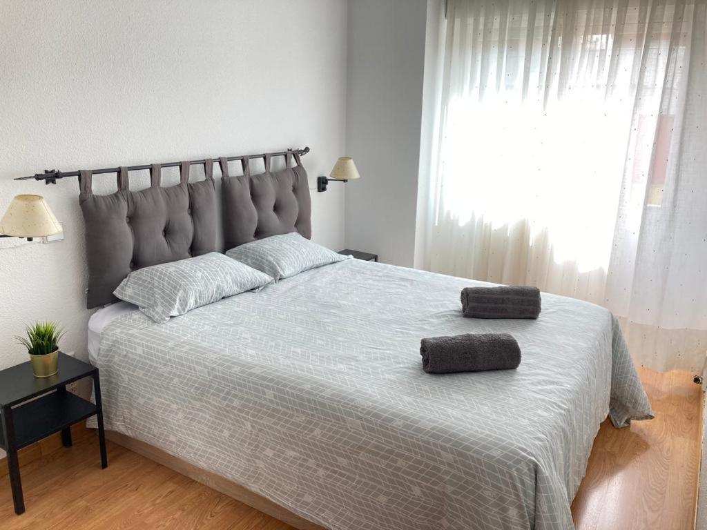 Apartamento Grande, 2 Dormitorios, Garaje Gratis Мадрид Екстериор снимка